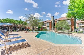 Modern swimming pool design